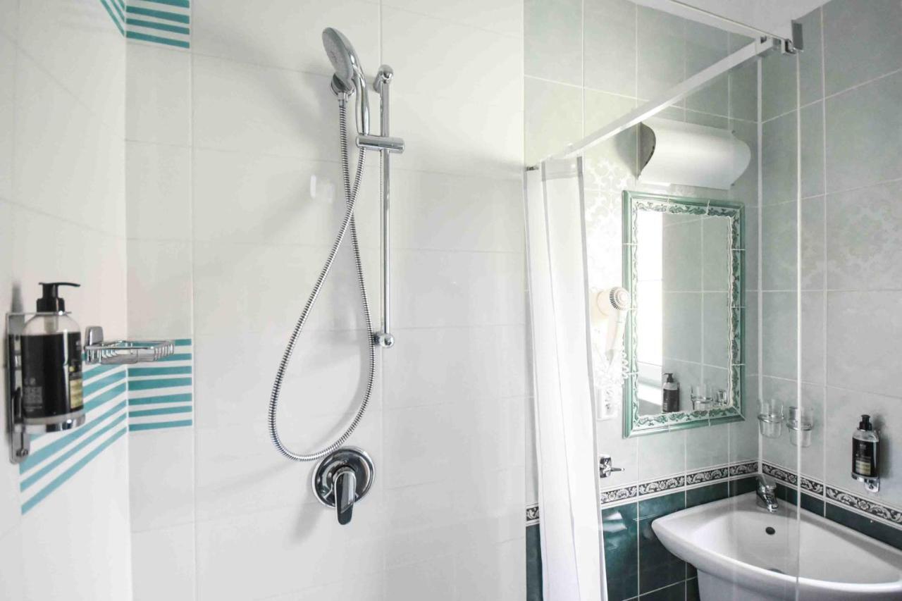 براغ Hotel Diana Apartments المظهر الخارجي الصورة